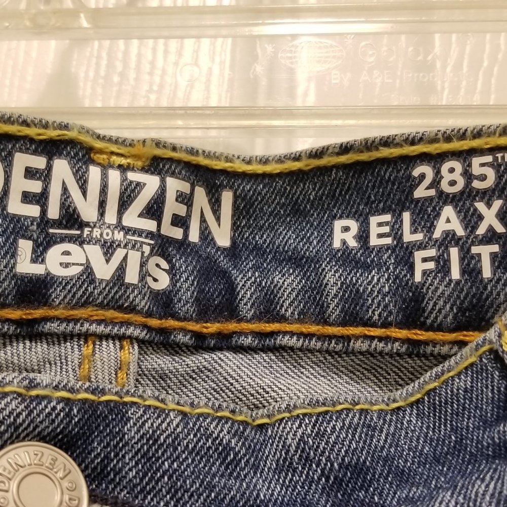 Levi's Denizen 285 Relaxed Fit Men's Straight Leg Jeans 40x32 NWT - Picture 3 of 12
